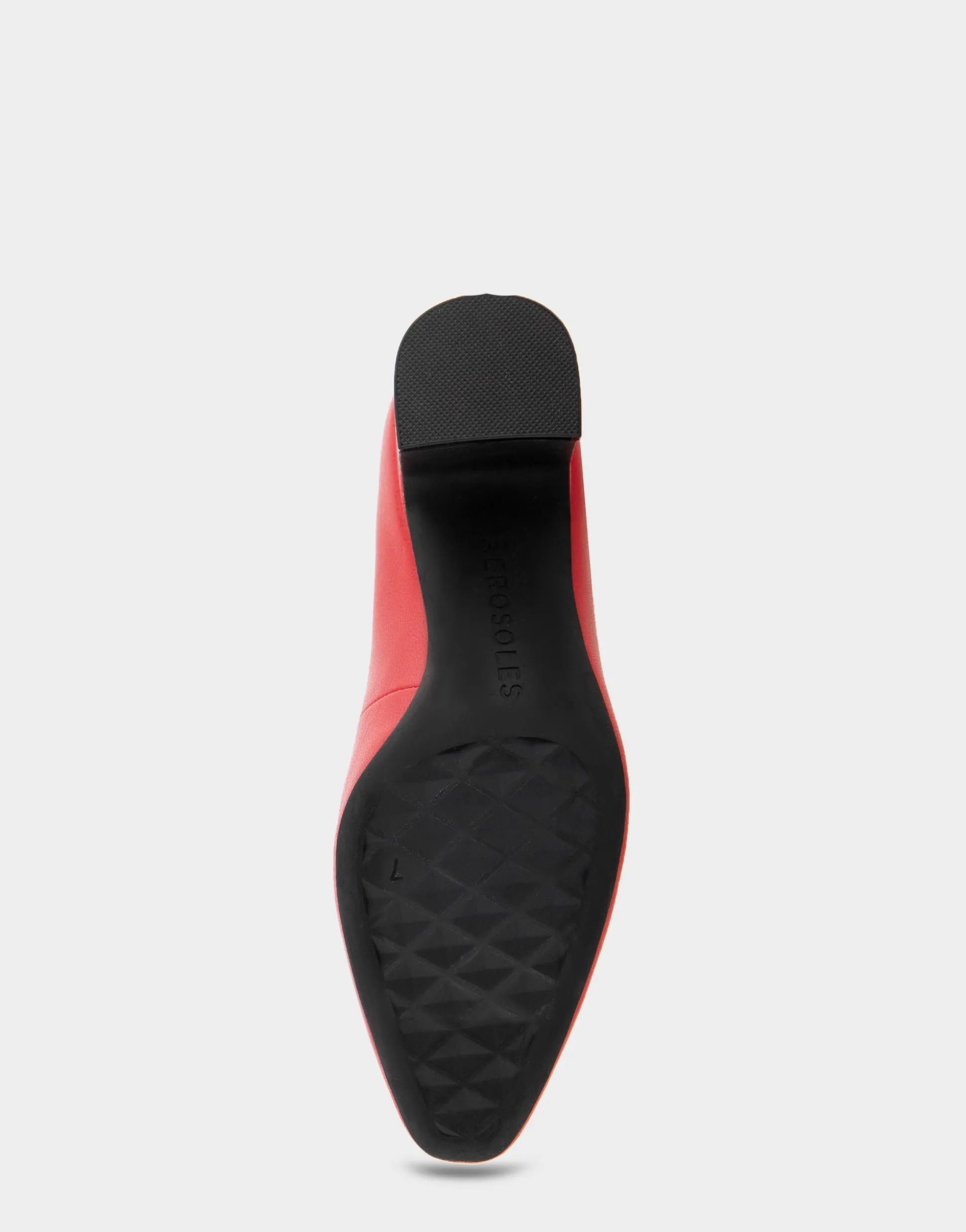 Comfortable Women's Mid-heel Pump in Racing Red Leather