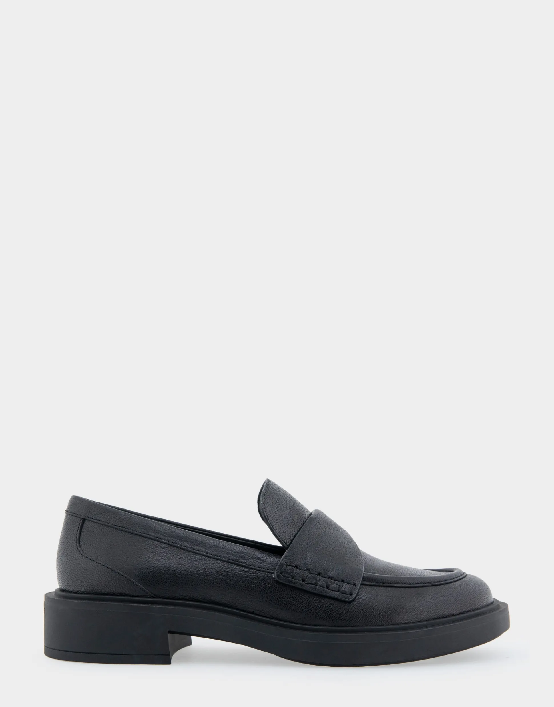 Comfortable Women's Molded Unit Loafer With Twisted Keeper in Black Waxy Leather Leather